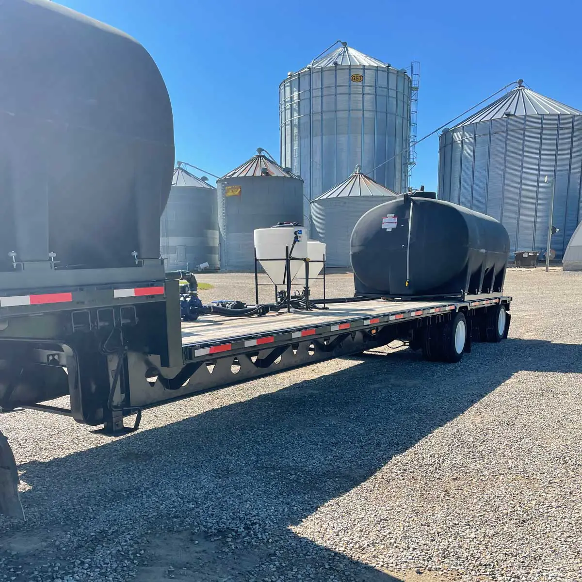 Nurse trailer at Dahl Farm Supply